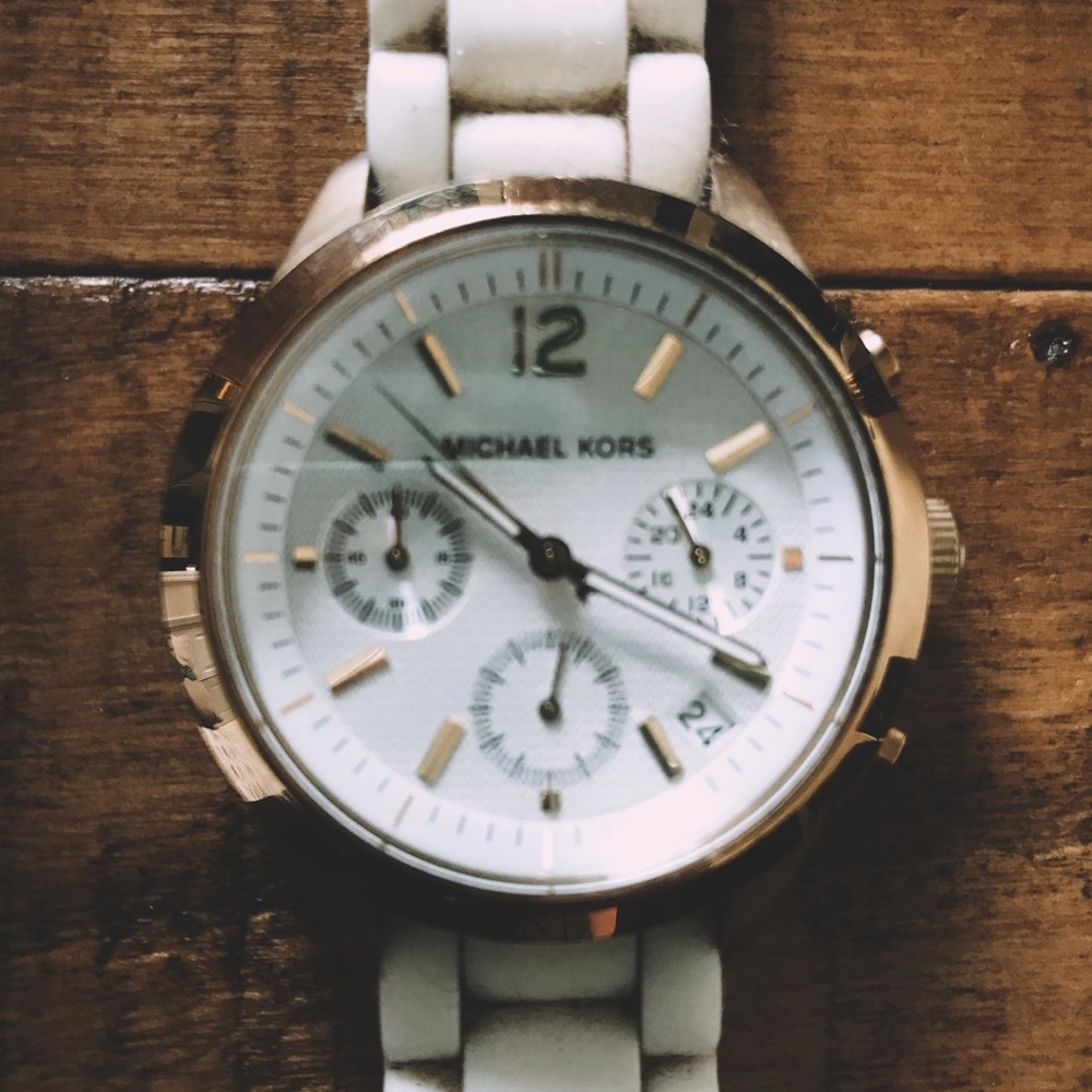 ✨✨FLASH SALE✨✨Michael Kors watch